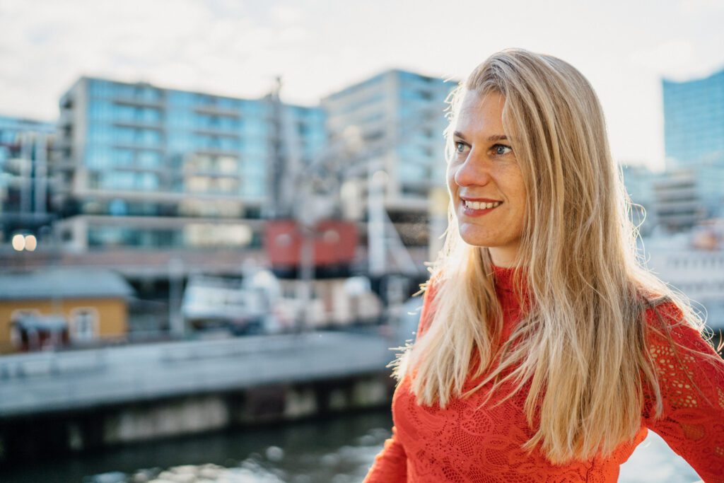 Finanzielle Freiheit für Frauen mit Immobilien Sarah Lindner